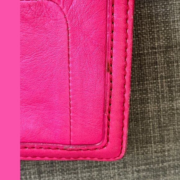 Marc by Marc Jacobs Totally Turnlock wallet in HOT PINK - Picture 5 of 10